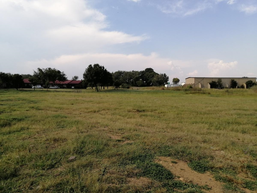 4 Bedroom Property for Sale in Uitvlught Free State